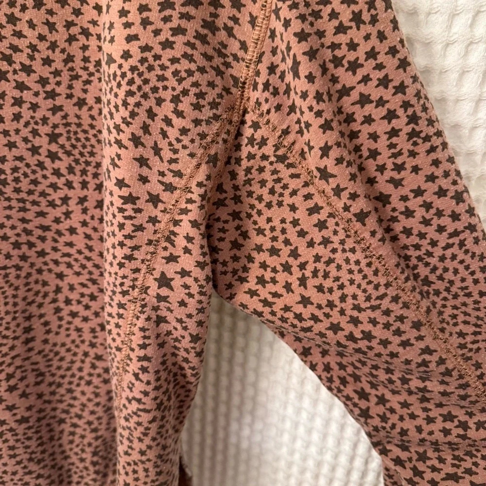 Z Supply Modern Weekender Oversized Long Sleeve Crewneck Brown Stars Size Small
